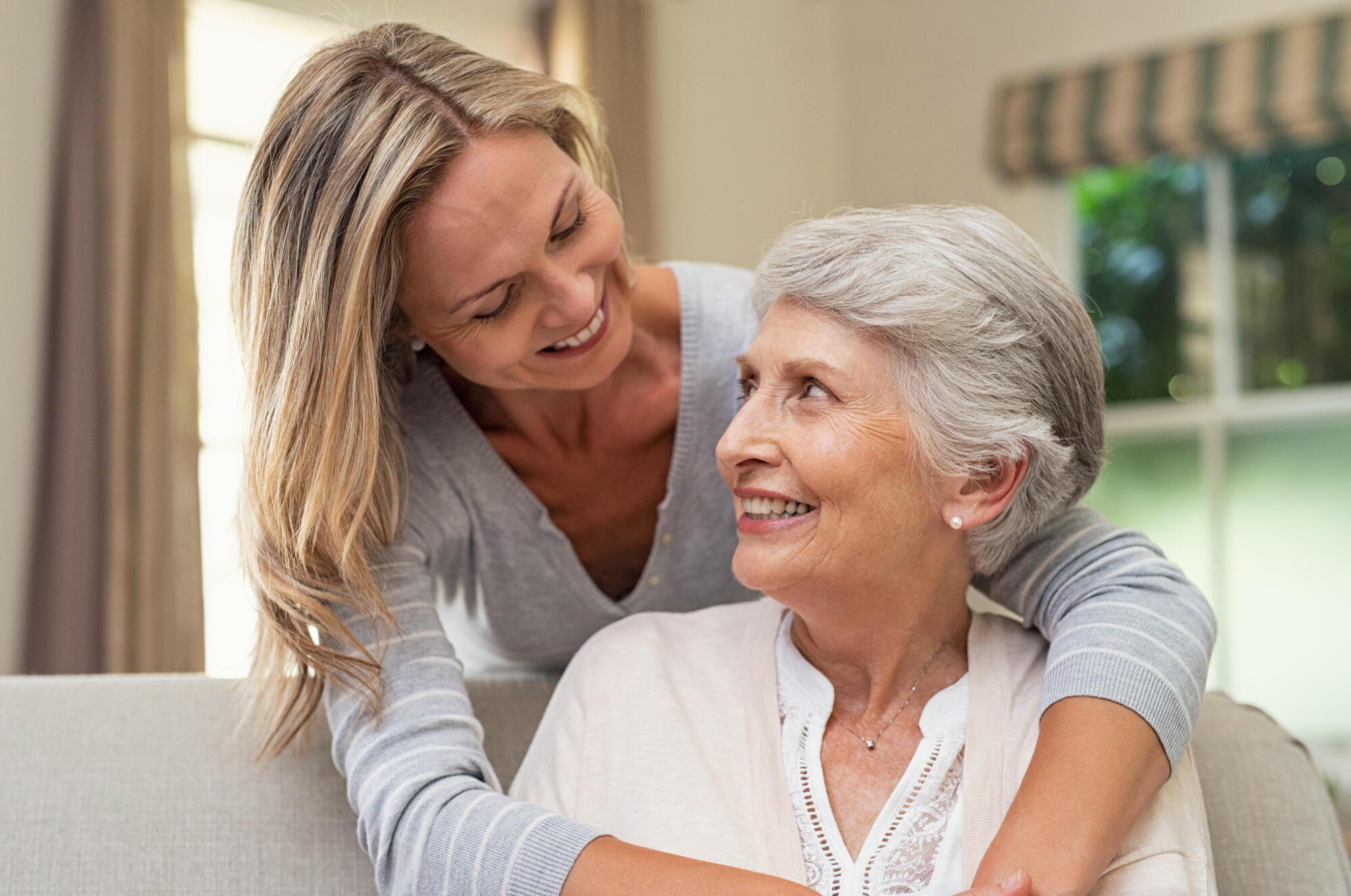 When to Move from Assisted Living to Memory Care: Key Considerations